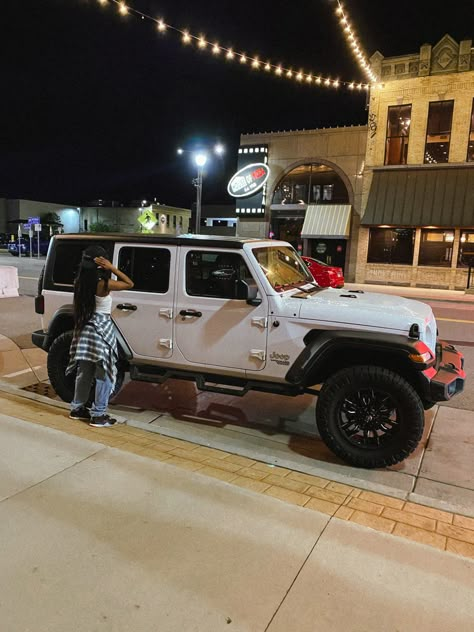 Jeep Wrangler Keys Aesthetic, Keep Wrangler, Yt Aesthetic, Keys Aesthetic, White Jeep Wrangler, Car Jeep, White Jeep, 2024 Moodboard, Gas Money