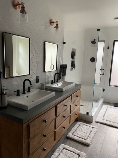 Bathroom Ideas Dark Floor Tiles, Dark Grey Bathroom Countertops, Bathroom Vanity With Grey Floor, Bathroom Grey Wood Floor, Grey Quartz Countertops Bathroom, Grey Wood Tile Floor Bathroom, Bathroom With Grey Floor, Concrete Tile Bathroom, Brown And Gray Bathroom