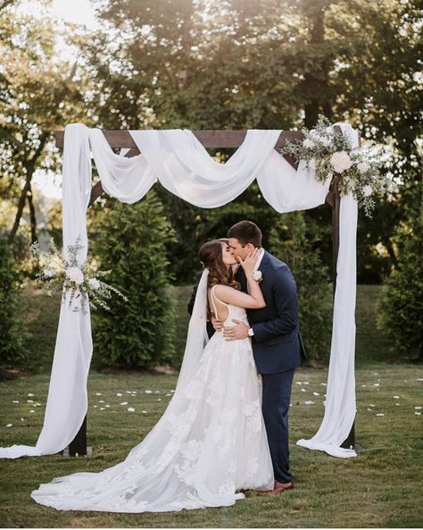 10 Ways to Decorate a Wedding Ceremony Arbor Wedding Ceremony Arbor, Ceremony Arbor, Communion Table, Pearls Photography, Tennessee Wedding Venues, Aisle Markers, White Drapery, Ceremony Photos, Curly Willow