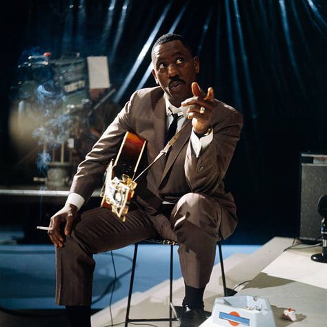 105 Wes Montgomery Photos and Premium High Res Pictures - Getty Images Guitarist Photography, Wes Montgomery, Jazz Players, Guitar Logo, Best Guitarist, Jazz Artists, Archtop Guitar, String Theory, All That Jazz