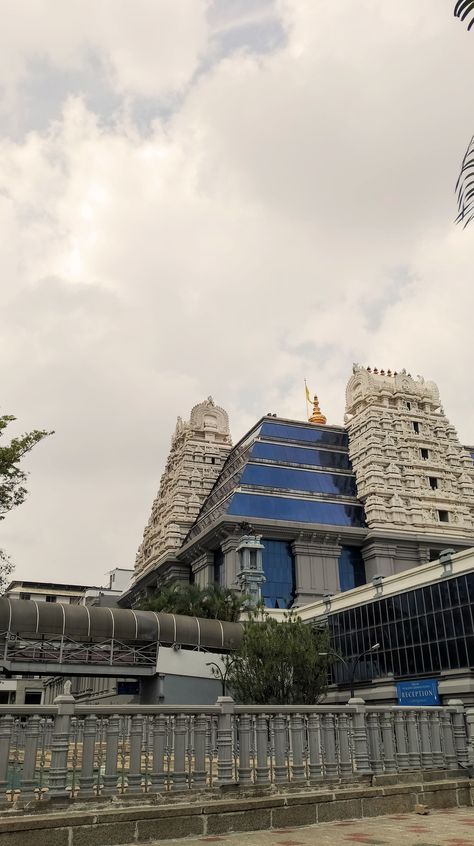 Bangalore Temples In Bangalore, Bangalore Snapchat Stories, Bangalore City Snapchat, Diwali Pic, Buddha Background, Bangalore City, Random Clicks, Temple Photography, Radha Painting