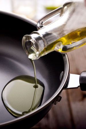 Healthy Cooking Oils, Pizza Fries, Measuring Ingredients, Mustard Oil, Cooking Oils, Edible Oil, Healthy Oils, Canola Oil, Cooking Oil