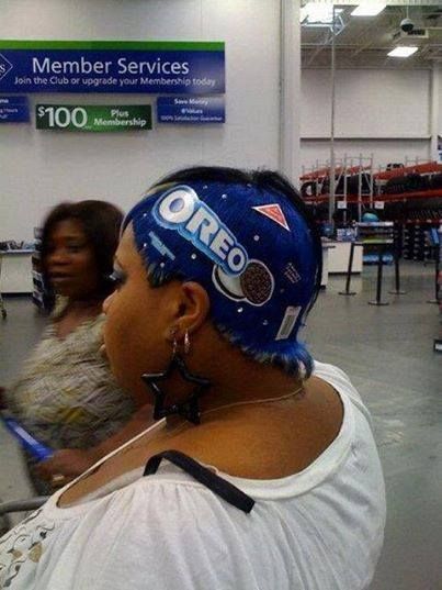 An Oreo hair style... #smh Horrible Haircuts, Funny Photos Of People, Bad Haircut, Akita, Guinness, Funny People, Bones Funny, Funny Laugh, Funny Photos