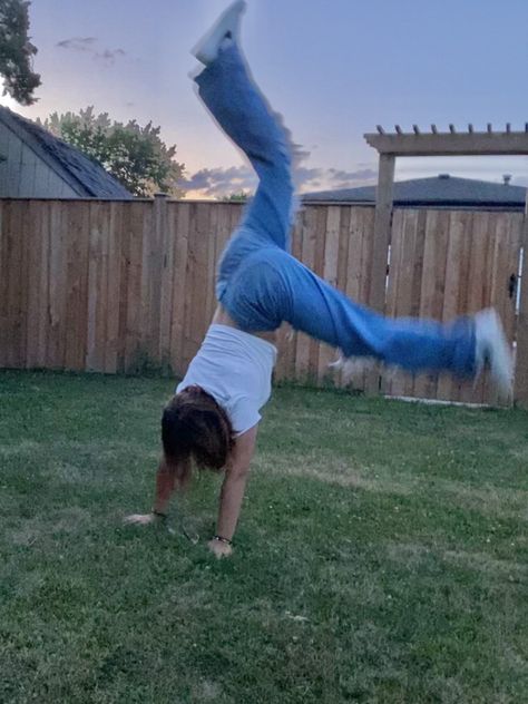 Cartwheel Aesthetic, Girl Goals, Girl With Brown Hair, Happy Girl, Gymnastics, Brown Hair, Cute Pictures, Vision Board, Quick Saves