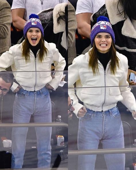 Celebrity Hockey Game Outfit, Cute Hockey Game Fits, Kendall Jenner Hockey Game, Athlete Off Duty Aesthetic, Hockey Game Outfit Winter, Hockey Game Outfits For Women Fall, Ny Rangers Outfit Women, Cute Hockey Outfits, Hockey Game Outfit Ideas