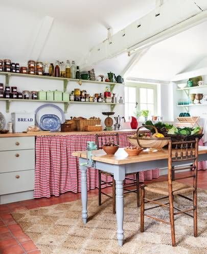 Carlos Garcia's Norfolk manor house | House & Garden English Country Christmas, Scullery Ideas, English Country House Style, Spanish Interior, Clever Kitchen Storage, Christmas Classic, London House, Grand Homes, Kitchen Nook