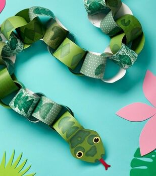 Paper Chain Snake, Snakes For Kids, Paper Snake, Jungle Vbs, Snake Craft, Chain Crafts, Jungle Crafts, Snake Crafts, Reptile Party