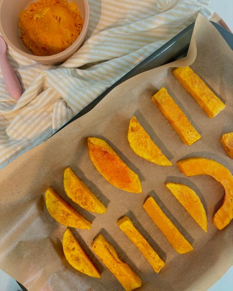 How to Prepare Butternut Squash for Baby Butternut Squash For Babies, Butternut Squash For Baby, Preparing Butternut Squash, Cook Butternut Squash, Baby Blender, Pumpkin Yogurt, Baby Guide, Carrot Fries, Squash Puree