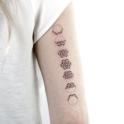 Astronomy Tattoos, Ornamental Dotwork, Mandala Moon, Tricep Tattoos, Dotwork Mandala, Astronomy Tattoo, Tats Ideas, Berlin Tattoo, Moon Phases Tattoo