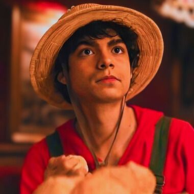 Iñaki Godoy as Monkey D. Luffy in One Piece Netflix Live Action. #luffy #onepiece #netflix #icon #affiliate Luffy One Piece Live Action, Monkey D Luffy Live Action, Inaki Godoy Luffy, Live Action Luffy, Netflix Pfp, Luffy Live Action, Inaki Godoy, Steven Yuen, Netflix Icon