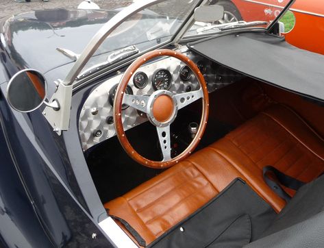 Burton Car, Triumph Sports, Auto Vintage, Dashboard Car, Citroen Ds, Retro Cars, Sport Cars, Car Interior, Car Design