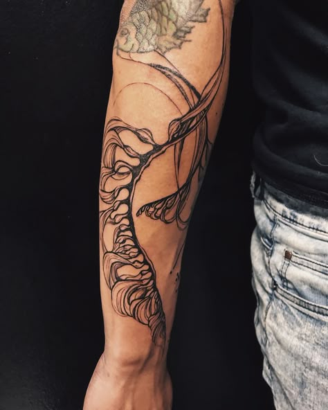 Kelp Tattoo Design, Pond Tattoo Sleeve, Sea Kelp Tattoo, Algae Tattoo, Kelp Tattoo, Seaweed Tattoo, Aquatic Tattoo, Waist Tattoo, Underwater Tattoo