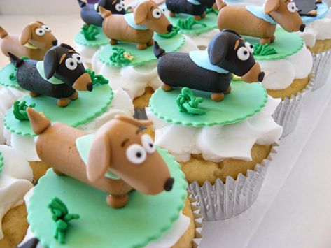 Image result for dachshund cakes Dachshund Cake, Puppy Cupcakes, Cake Techniques, Dachshund Birthday, Clay Modelling, Dog Cupcakes, Dog Birthday Cake, Cakes Recipes, Dog Cakes