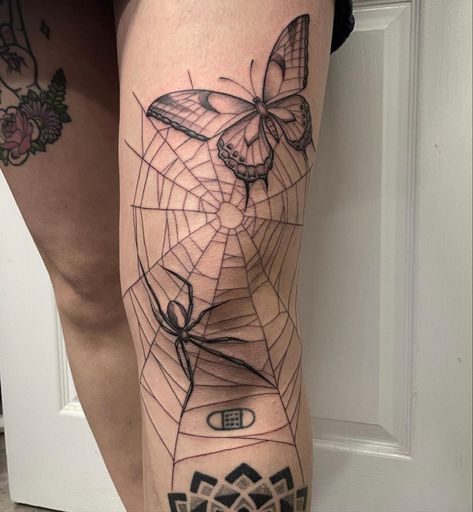 Leg Tattoo Inspiration, Traditional Thigh Tattoo, Inner Thigh Tattoos, Knee Tattoos, Spider Web Tattoo, Wrap Tattoo, Web Tattoo, Bug Tattoo, Wicked Tattoos