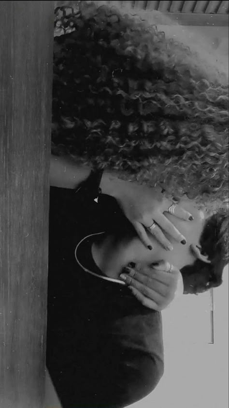 Curly Hairstyle Ideas, Blue Ombre Hair, Messy Curls, Curly Hair Photos, Girl Couple, Beautiful Curly Hair, Curly Girl Hairstyles, Stylish Photo Pose, Cute Couple Poses