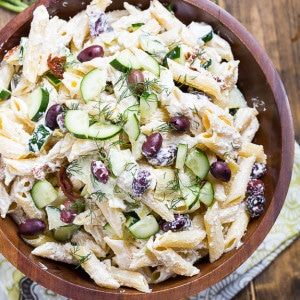 Tzatziki Pasta Salad Pasta Salad With Greek Yogurt, Tzatziki Pasta Salad, Tzatziki Pasta, Feta Cheese And Olives, Salad Caprese, Cheese And Olives, Salad Macaroni, Cold Pasta Salad Recipes, Pasta Penne