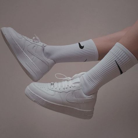 Socks Aesthetic, White Platform Sneakers, Girly Shoes, Gift For Couples, Aesthetic Shoes, Swag Shoes, Platform Sneaker, Dream Shoes, Black & White