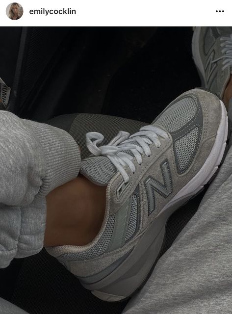 Aesthetic New Balance, New Balance 990, Shoe Inspo, New Balance Women, Material Girls, Trendy Shoes, New Balance Sneaker, Nike Air Force, New Balance