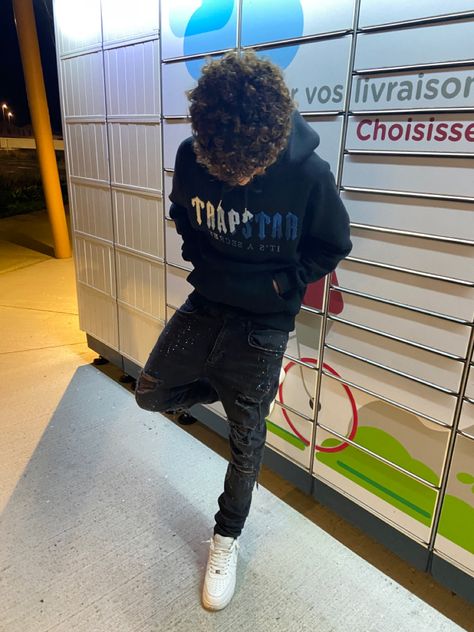 Trapstar drip uk #drip #dripuk #dripus #dripusa #drippin #trapstar #trapstardrip #airforce #skinnyjeans Drip Poses, Trapstar Drip, American Drip, Us Drip, Uk Drip, Cool Outfits For Men, Cool Outfits, Force, Mens Outfits