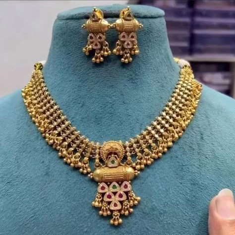 Real Gold Necklace Indian, Gold Maharashtrian Jewellery, 16 Grams Gold Necklace, Golden Necklace Indian, 16 Grams Gold Necklace Designs, Gold Necklace Designs Indian, Long Gold Necklace Designs Latest, Rajwada Jewellery, Heavy Gold Necklace