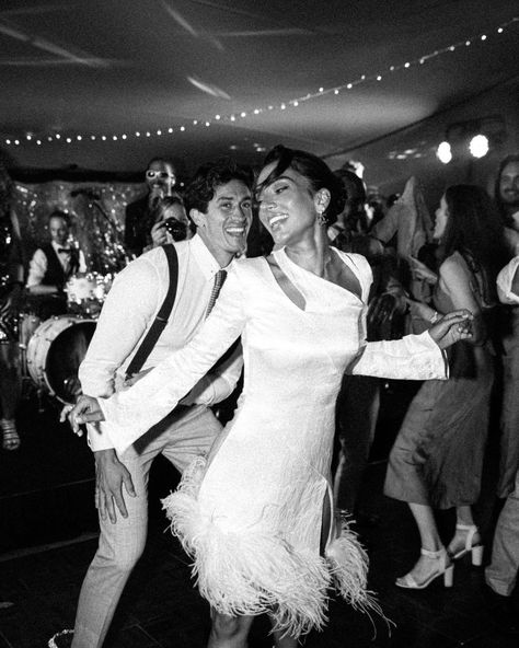 Stef Fit, Stef Williams, Old Money Wedding, Money Wedding, Documentary Wedding Photos, Wedding First Dance, Wedding Picture Poses, Wedding Money, Wedding Photography Styles