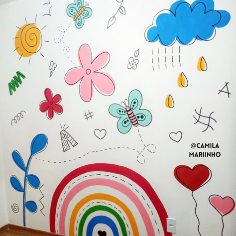 Doodle Wall Mural, Preschool Wall Painting Ideas, Kindergarten Wall Painting, Daycare Wall Ideas, Playroom Mural, Doodle Wall, Preschool Decor, Creative Wall Painting, Baby Print Art