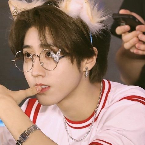 Baby Squirrel, Skz In Cute, Kids Icon, Homeless Children, Han Jisung, Crazy Kids, Kpop Guys, Cutie Patootie, Cat Ears