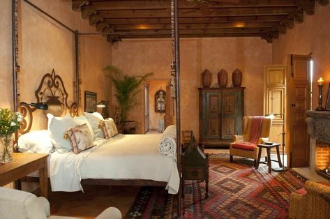 Hacienda Bedroom, Spanish Bedroom, Style Hacienda, Southwestern Bedroom, Mexican Bedroom, Hacienda Decor, Mexican Architecture, Spanish Hacienda, Hacienda Style Homes