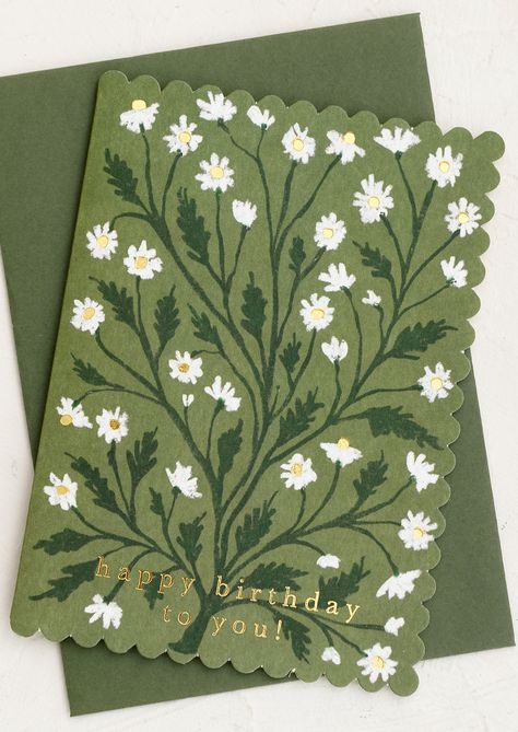 A scalloped edge birthday card with chamomile floral print on olive green. Birthday Card From Inside, Tree Birthday Cards, Original Birthday Cards, Aesthetic Handmade Birthday Cards, Green Birthday Card Ideas, Aesthetic Greeting Card Ideas, Quick Birthday Cards, Green Aesthetic Birthday, Green Journal Ideas