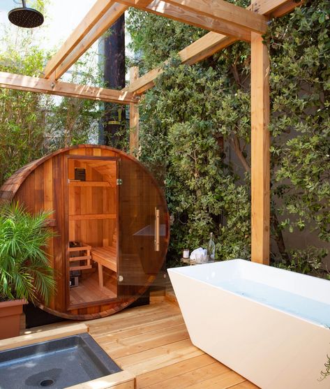 Outdoor Wellness Area, Outdoor Spa Area Ideas, Sauna Patio, Jungle Spa, Garden Spa, Outdoor Shower Enclosure, Dream Spa, Spa Area, Family Compound