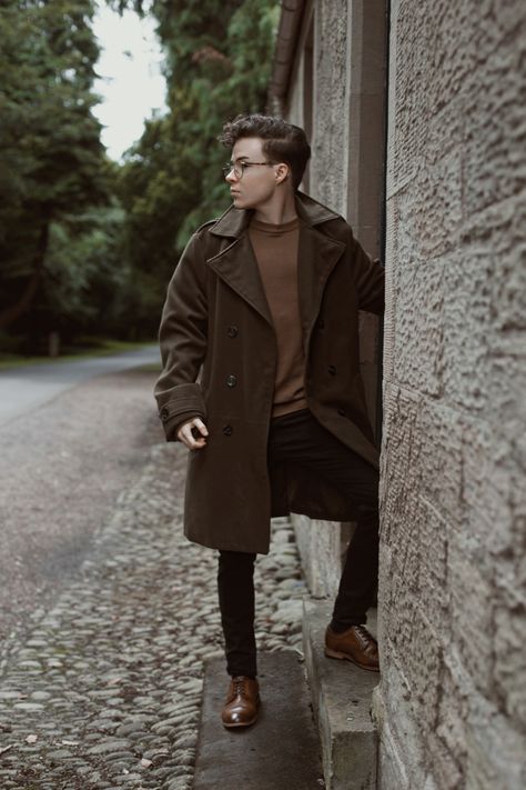 The Young Valet — Magazine-esque shoot from Floors Castle 📷 ig... Masc Dark Academia, Cryptid Academia, Librarian Aesthetic, Internet Aesthetic, The Great Debaters, Making Outfits, Darkest Academia, The Modern Prometheus, Academic Aesthetic