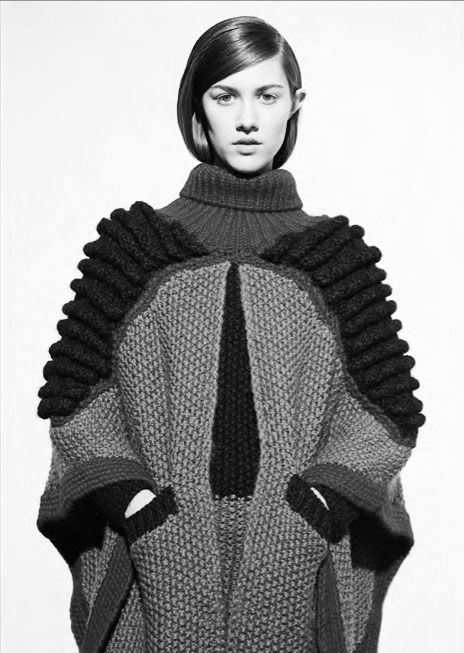 Tumblr Edgy Knitwear, Sculptural Knitwear, Knitwear Texture, Knitwear Runway, Knit Couture, Unique Knitwear, Sculptural Fashion, Knitwear Inspiration, Knit Art