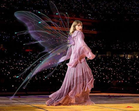 Era Tour Taylor Swift, Fairy Wings Aesthetic, Taylor Aesthetic, Era Tour, Swift Tour, Taylor Swift Posters, Taylor Swift Eras, Butterfly Pictures, Aesthetic Tiktok