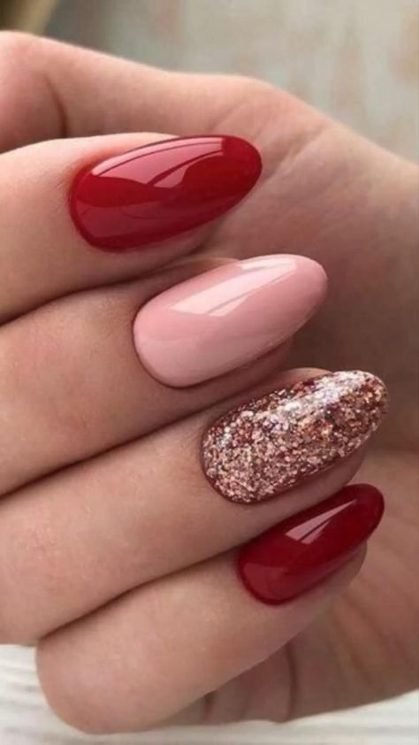 Red Manicure, Valentine Nail Art, February Nails, Nail Designs Valentines, Nail Designs Glitter, Fancy Nails, Valentine's Day Nails, Valentines Nails, Gold Nails