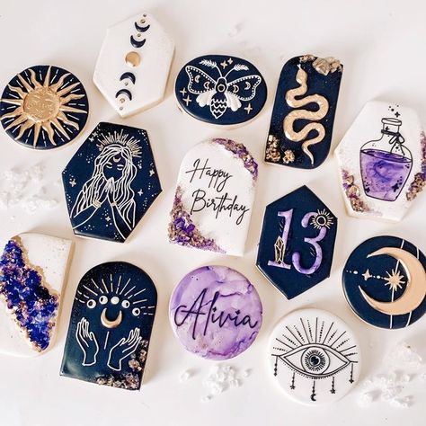 Zodiac Cookies Decorated, Mystic Birthday Party, Celestial Cookies Decorated, Tarot Card Cookies, Astrology Cookies, Crystal Ball Cookies, Tarot Cookies, Witchy Cookies, Witch Cookies Decorated