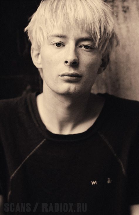 Thom Yorke, Blonde Hair, Express Yourself, A Place, Blonde, Black And White, Tumblr, Hair, White