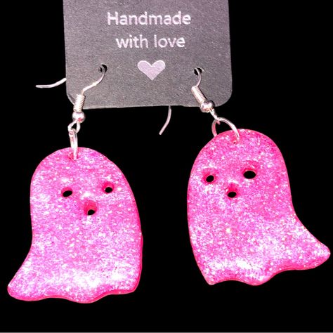 * Brand New, Handmade * Ghosts Measure 1.5” Tall X 1” Wide * Hot Pink Glitter * Very Sparkly And Light Catching! * Pierced Earring Hooks With Stoppers * Created In A Non Smoking Environment Southern Cake, Hot Pink Glitter, Halloween Earrings, Holiday Jewelry, Earring Hooks, Pink Glitter, Earings Piercings, Hot Pink, Ghost