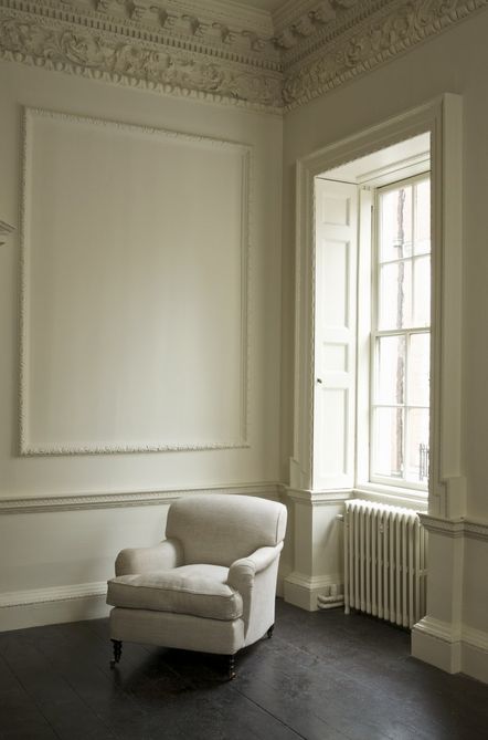 FARROW & BALL | No.201 Shaded White - Palette Paint Clunch Farrow And Ball, Farrow And Ball Paint, Paint Color Schemes, Neutral Paint Colors, Farrow And Ball, Grey Paint Colors, Living Room White, Exterior Paint Colors, Traditional Living Room