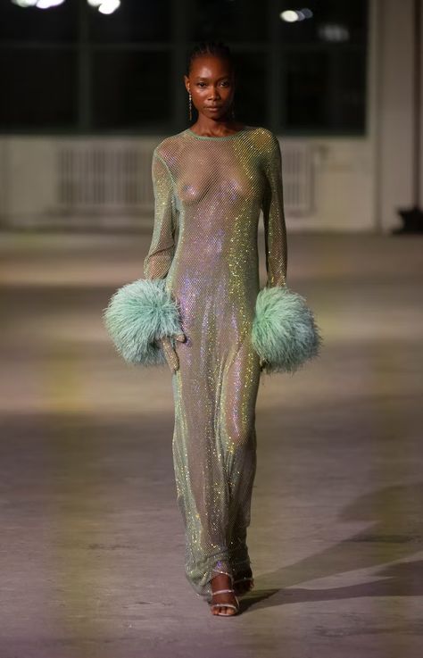 Valentino Dress, 2023 Ss, Model Inspo, Column Dress, Cooler Look, Spring 2023, Fashion Show Collection, Sheer Dress, Runway Fashion