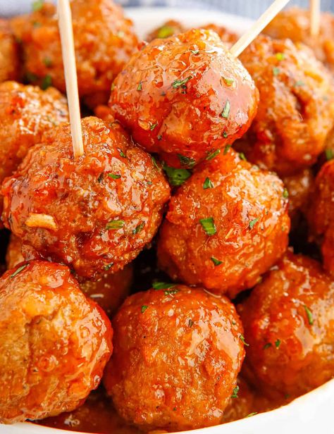 Buffalo Meatballs Crockpot, Buffalo Crockpot, Crockpot Beef Barley Soup, Buffalo Meatballs, Crockpot Meatballs, Meatball Recipes Crockpot, The Chunky Chef, Chunky Chef, Crockpot Appetizers