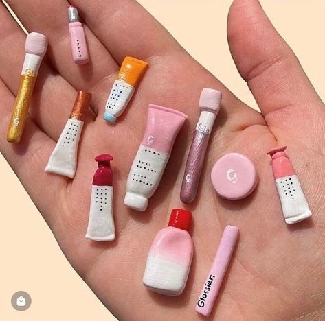 @meg_miles Mini Top Shelf Glossier products! Glossier Products, Dag Make Up, Sephora Skin Care, Clay Diy Projects, Perfect Skin Care Routine, Mini Makeup, Pretty Skin Care, Mini Top, Skin Care Items