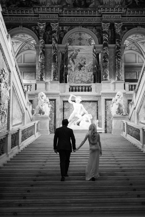 Vienna Picture Ideas, Viena Photo Ideas, Vienna Photoshoot, Vienna Couple Photos, Vienna Pictures, Couples Photos Vienna, Vienna Wedding, Engagement Photos City, Couples City