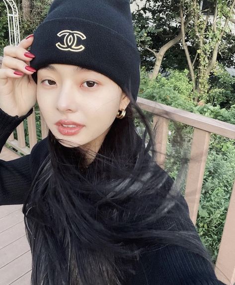 Freezia Dear Zia, Dear Zia, Face Claims, Pretty Woman, Ulzzang, Winter Hats, Instagram Photos, Photo And Video, Instagram Photo