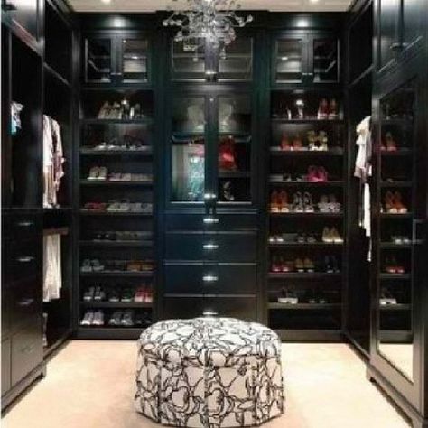 Explore dionnesellsatlanta's photos on Flickr. dionnesellsatlanta has uploaded 1241 photos to Flickr. Painted Closet, Vstupná Hala, Amazing Closets, Glamour Decor, Dream Closets, غرفة ملابس, Hus Inspiration, Master Closet, Closet Space