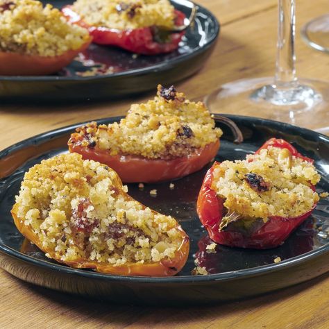 Italian Stuffed Mini Peppers Sweet Pepper Recipes, Italian Stuffed Peppers, Italian Pasta Sauce, Mini Peppers, Mini Sweet Peppers, Stuffed Mini Peppers, Golden Raisins, Toasted Pine Nuts, Appetizer Salads