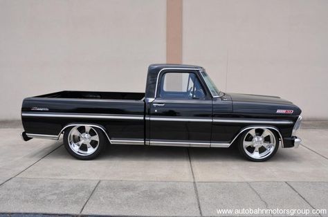 Slick ole f100.  Be cool to cruise around in on the weekends! 63 Ford F100, 1967 Ford F100, Truk Ford, 1964 Ford F100, Car Bugatti, Pic Video, 1963 Ford F100, 1965 Ford F100 Stepside, Built Ford Tough