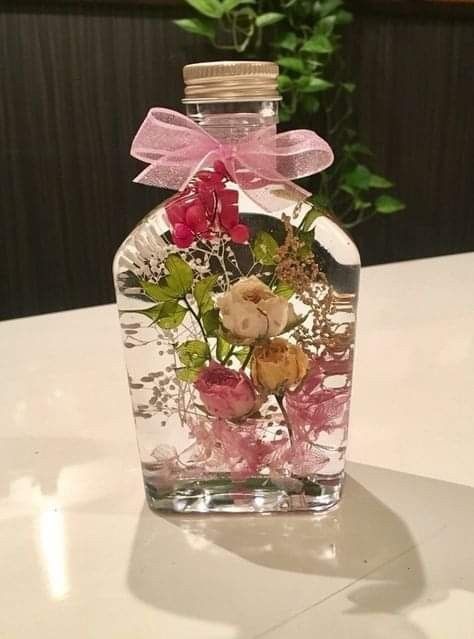 Herbarium Bottle, Alice Rose, Fairy Night Light, Flower Bottle, Bee Bee, Floating Flowers, Epoxy Resin Crafts, Pressed Flower Art, Deco Floral