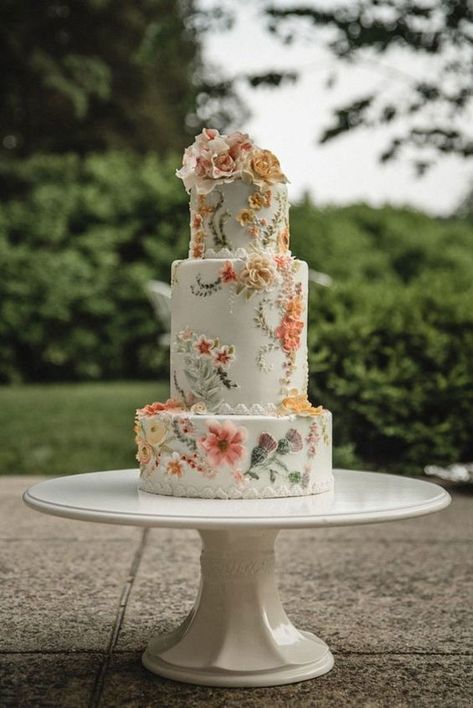 5 Beautiful Neutral Wedding Color Schemes For Autumn : Peach and Sage Wedding 1 - Fab Mood | Wedding Colours, Wedding Themes, Wedding colour palettes Flower Painted Cake, Painted Cake, Floral Wedding Cake, Romantic Garden Wedding, Gorgeous Wedding Cake, Painted Cakes, Garden Party Wedding, Wedding Cake Inspiration, Tiered Wedding Cake