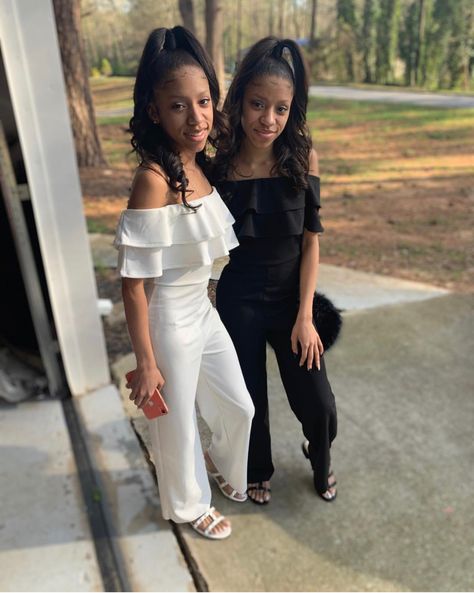 Yoni and Solia Wicker Twins, Bestie Outfits, Matching Outfits Best Friend, Squad Outfits, Best Friend Outfits, Twin Outfits, Bff Outfits, Sister Outfits, Swag Outfits For Girls