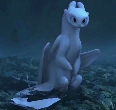 A Screencap of the Light Fury from the HTTYD 3 Trailer by Dreamworks. How To Train Your Dragon: The Hidden World How To Train Your Dragon Light Fury, Light Fury Icon, Httyd Light Fury, Httyd Screencaps, Light Fury Dragon, The Light Fury, Toothless Night Fury, The Hidden World, Dragon Movies